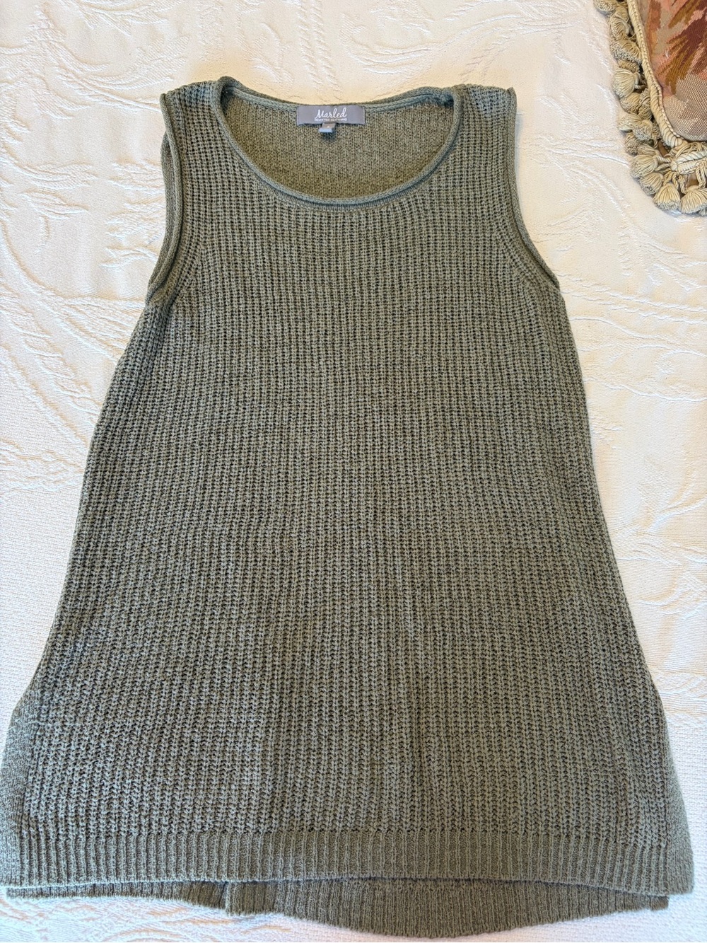 Marled woven sweater size S worn once EUC classic traditional olive green